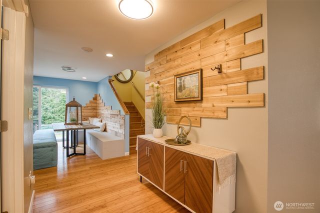 828 Ocean Avenue, Cosmopolis, WA 98595