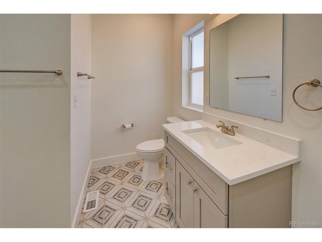 4141 Yates St, Denver, CO 80212