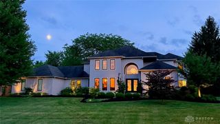 525 Heatherwoode Circle, Springboro, OH 45066