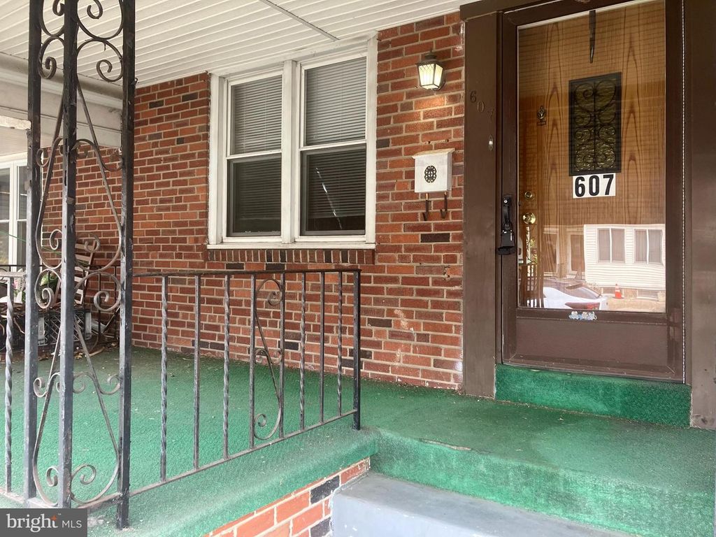 607 DEKALB ST, Bridgeport, PA 19405