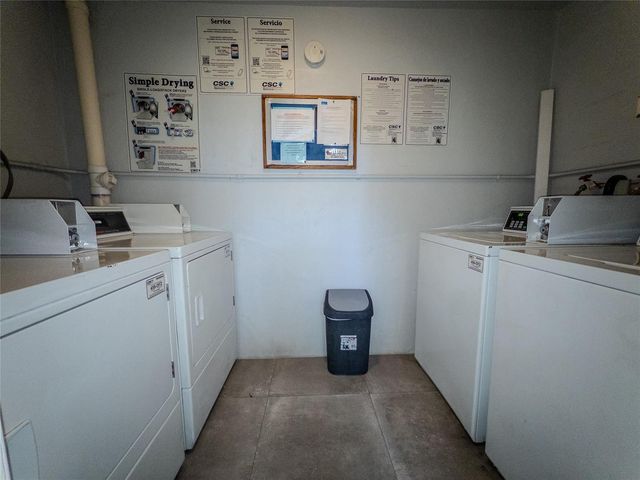 2430 NE 135th Street 302, North Miami, FL 33181