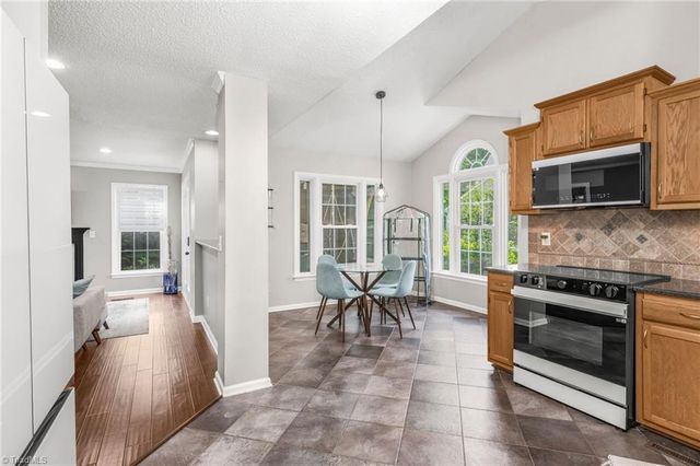 201 Saint Regis Lane, Kernersville, NC 27284