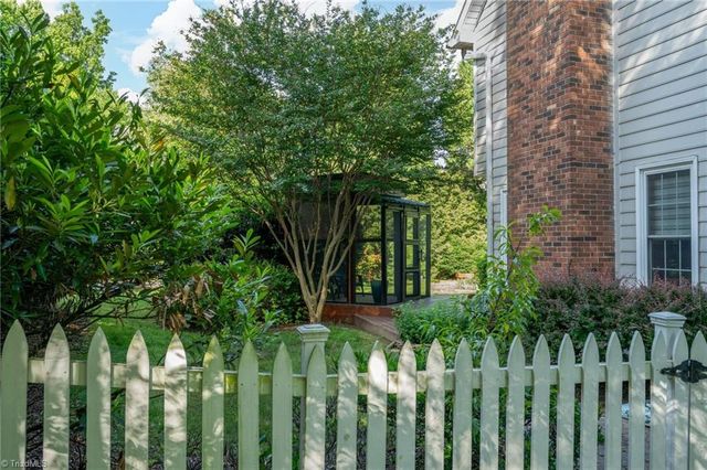 201 Saint Regis Lane, Kernersville, NC 27284