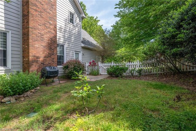 201 Saint Regis Lane, Kernersville, NC 27284