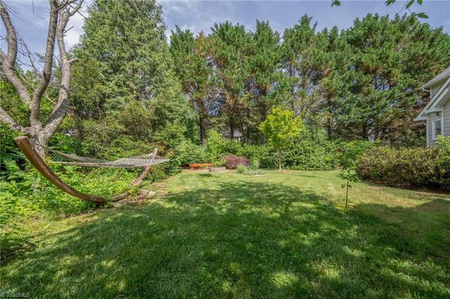 201 Saint Regis Lane, Kernersville, NC 27284