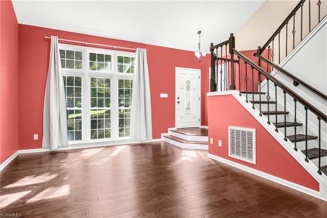 201 Saint Regis Lane, Kernersville, NC 27284