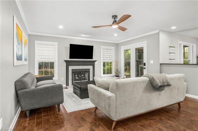 201 Saint Regis Lane, Kernersville, NC 27284