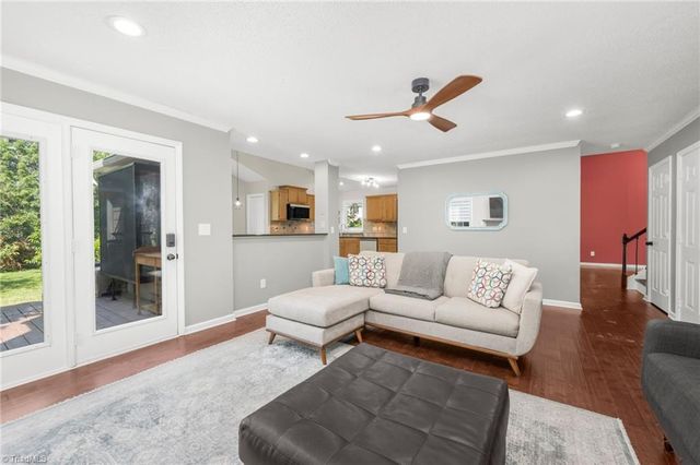 201 Saint Regis Lane, Kernersville, NC 27284