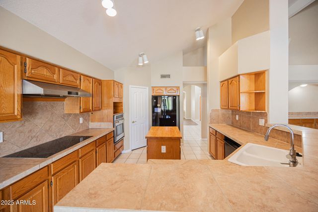 926 W WAGNER Drive, Gilbert, AZ 85233