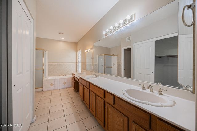 926 W WAGNER Drive, Gilbert, AZ 85233