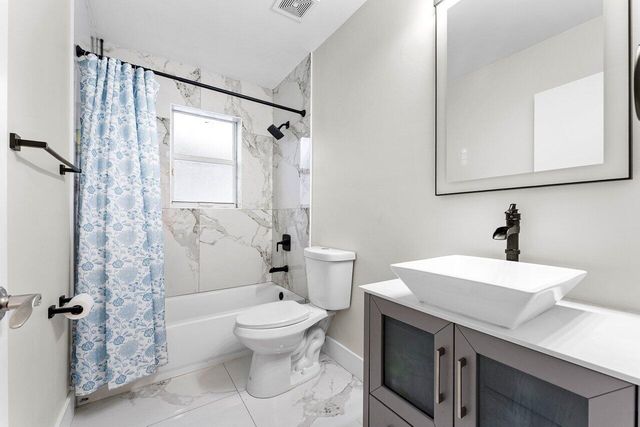 16856 SW 1ST Place, Pembroke Pines, FL 33027