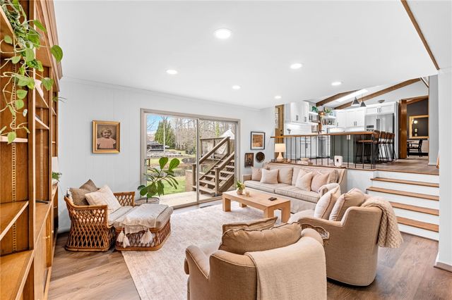 207 Asbury Circle, Easley, SC 29640