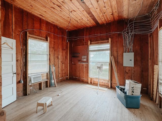 15101 Fm 635, Kerens, TX 75144