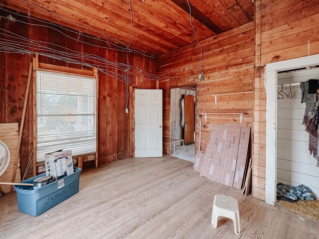 15101 Fm 635, Kerens, TX 75144