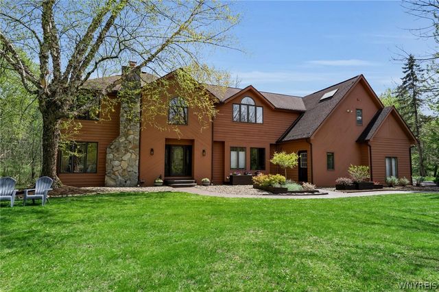 4789 Shimerville Road, Clarence, NY 14031