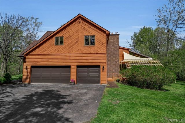 4789 Shimerville Road, Clarence, NY 14031