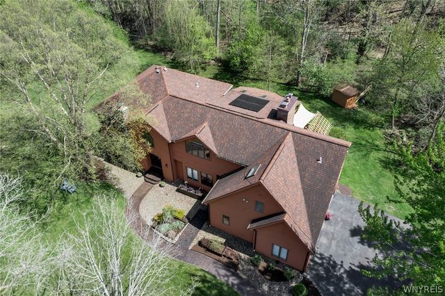 4789 Shimerville Road, Clarence, NY 14031