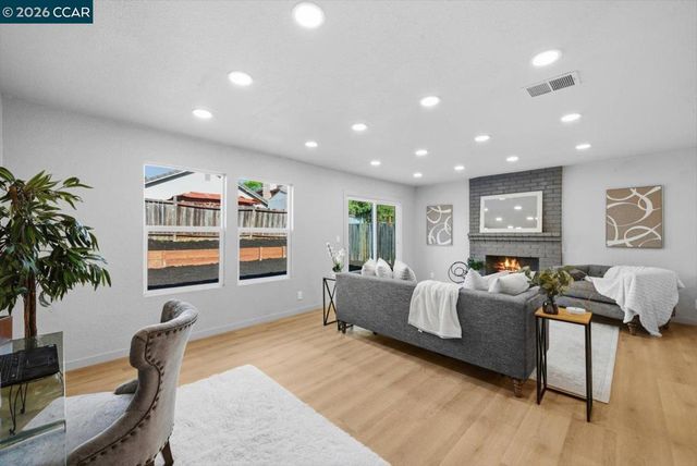 2916 Garfield Pl, Antioch, CA 94509