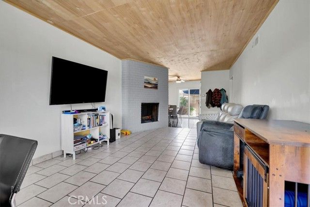 13902 Yorba 14C, Tustin, CA 92780