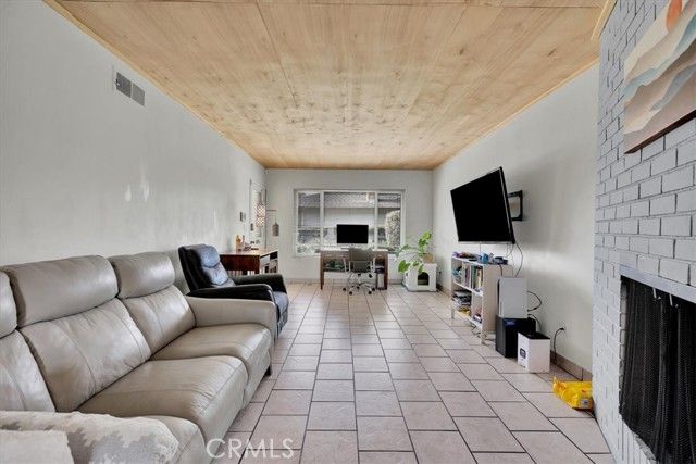 13902 Yorba 14C, Tustin, CA 92780