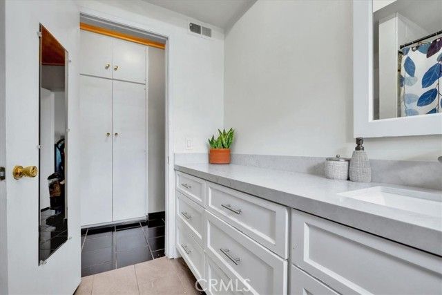 13902 Yorba 14C, Tustin, CA 92780