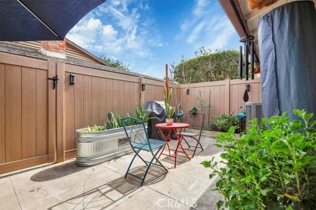 13902 Yorba 14C, Tustin, CA 92780