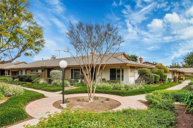13902 Yorba 14C, Tustin, CA 92780