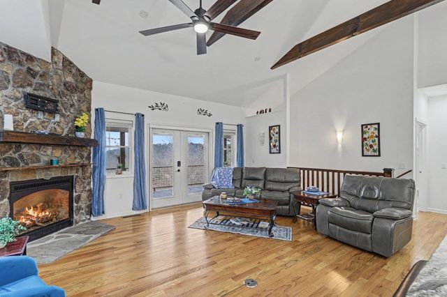 340 Country Mountain Rdg, Murphy, NC 28906