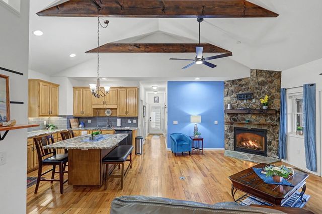 340 Country Mountain Rdg, Murphy, NC 28906