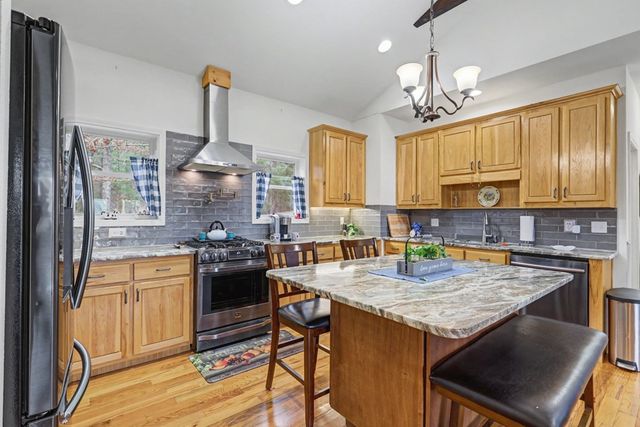 340 Country Mountain Rdg, Murphy, NC 28906