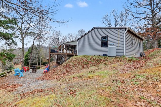 340 Country Mountain Rdg, Murphy, NC 28906