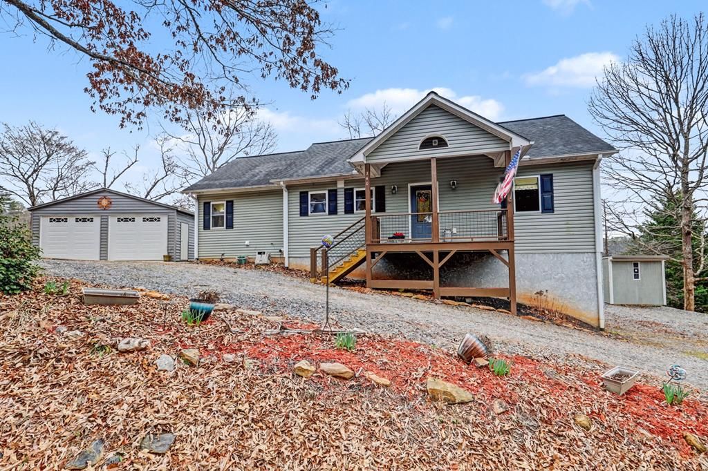 340 Country Mountain Rdg, Murphy, NC 28906