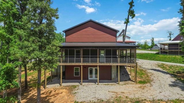 495 Pumpkin Crk Circle, Jamestown, KY 42629