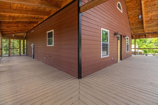 495 Pumpkin Crk Circle, Jamestown, KY 42629