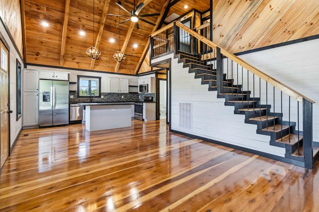 495 Pumpkin Crk Circle, Jamestown, KY 42629