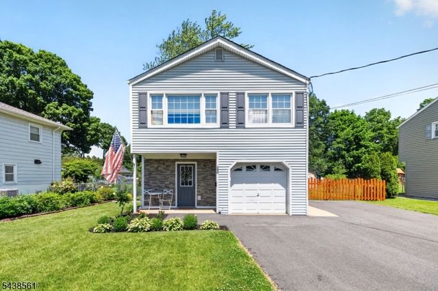 24 Amendola Dr, Netcong Boro, NJ 07857
