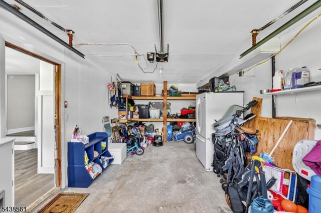 24 Amendola Dr, Netcong Boro, NJ 07857