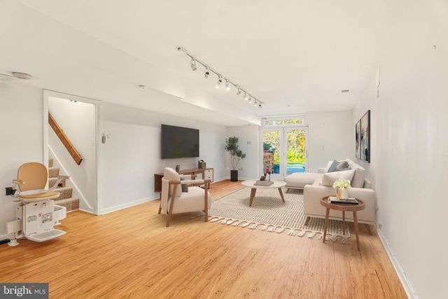 2 RIDERWOOD STA, Towson, MD 21204