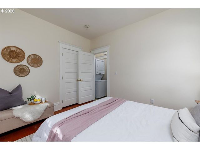 6724 Se 18TH Ave, Portland, OR 97202