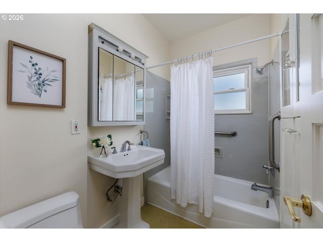 6724 Se 18TH Ave, Portland, OR 97202