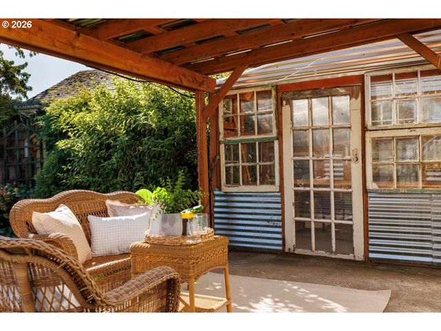 6724 Se 18TH Ave, Portland, OR 97202