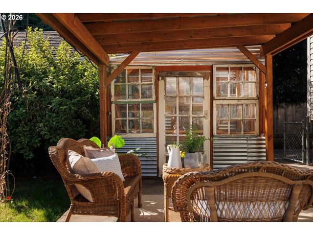 6724 Se 18TH Ave, Portland, OR 97202
