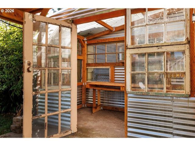 6724 Se 18TH Ave, Portland, OR 97202