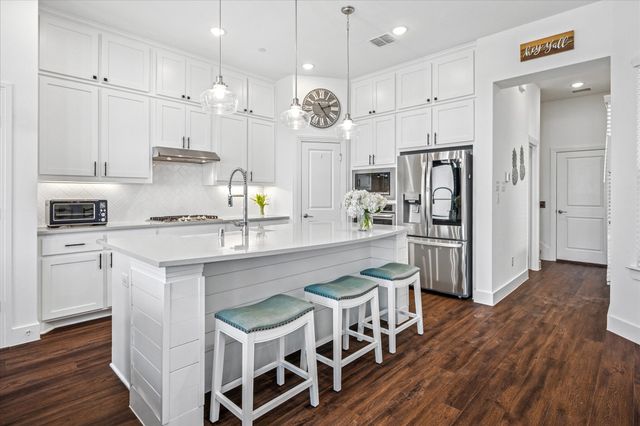 400 Blue Creek Cove, Mckinney, TX 75071