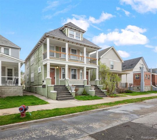 2257 Hewitt Street, Hamtramck, MI 48212