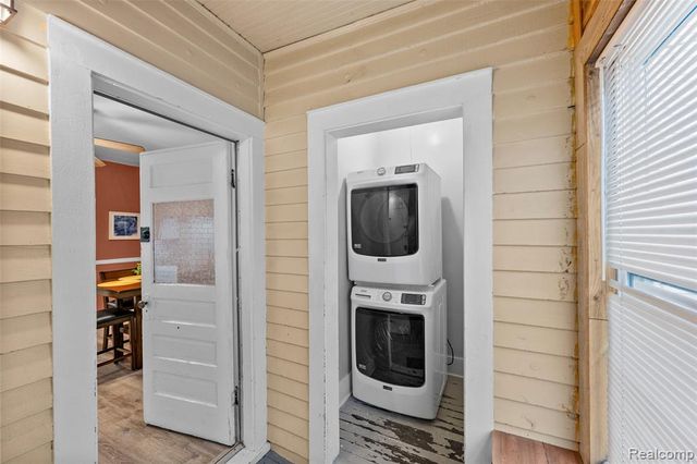 2257 Hewitt Street, Hamtramck, MI 48212