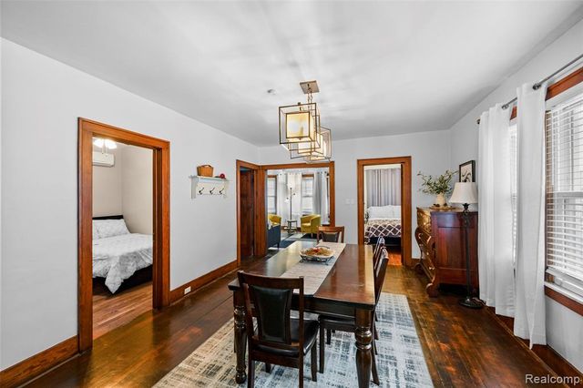 2257 Hewitt Street, Hamtramck, MI 48212