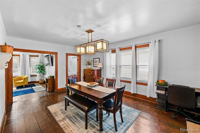 2257 Hewitt Street, Hamtramck, MI 48212