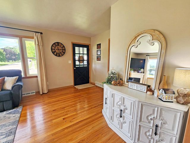 1324 House Street, Beloit, WI 53511