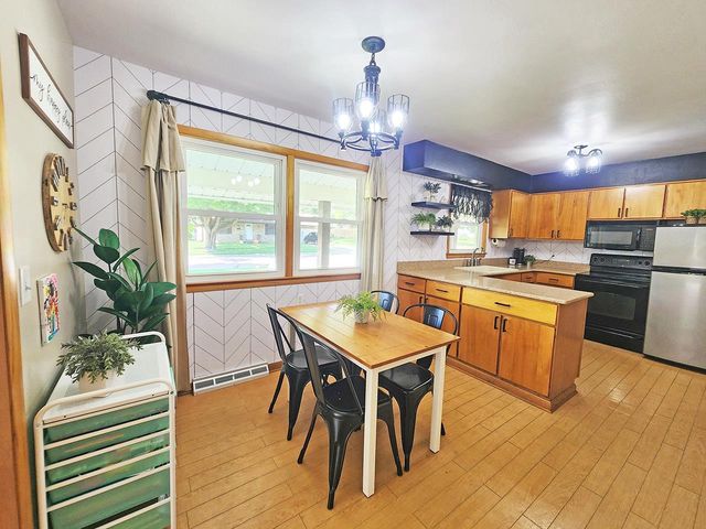 1324 House Street, Beloit, WI 53511